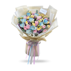 Dreamy Romance - 30 Mixed Roses Bouquet