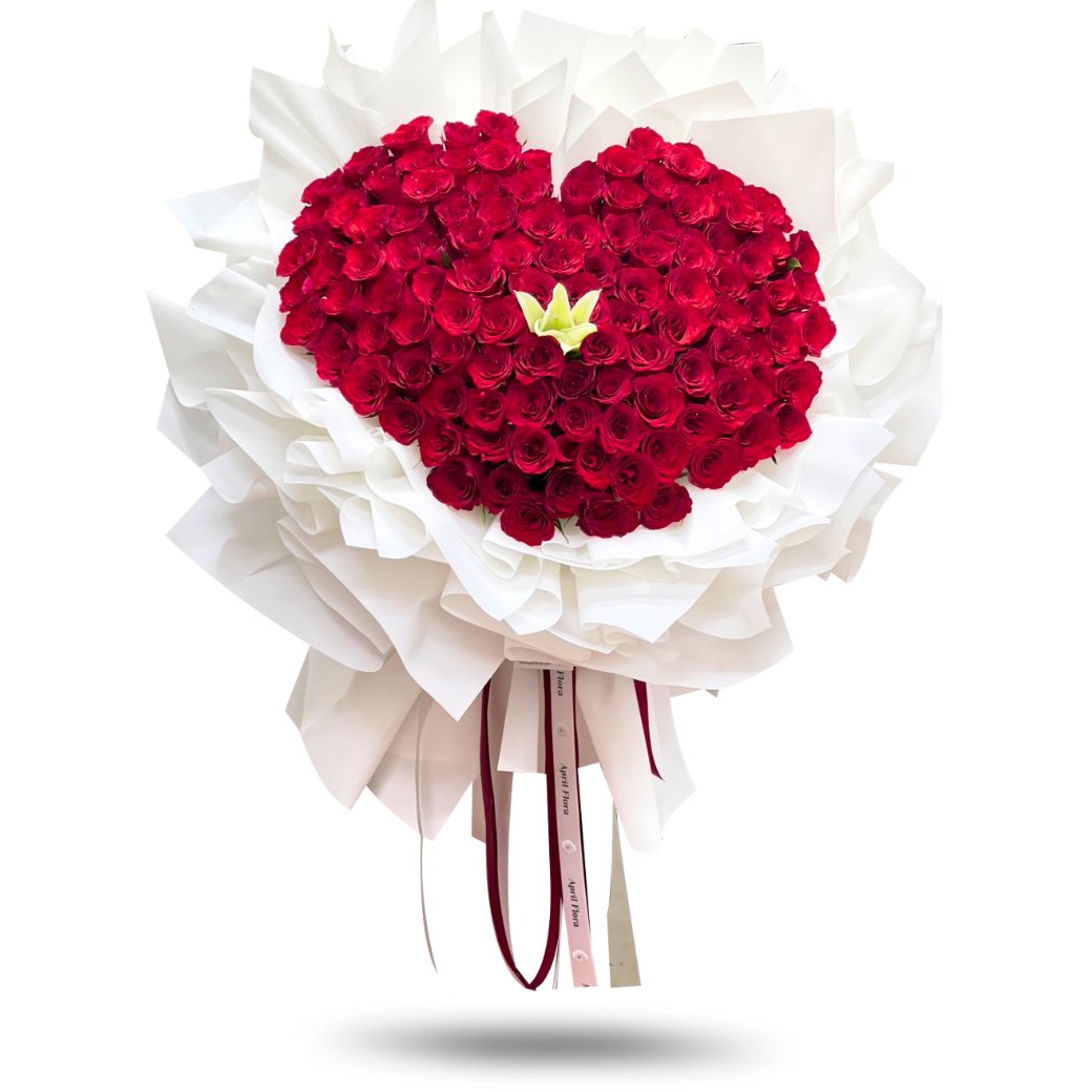 "Le papillon et la fleur" Heart Bouquet Of 100 Red Roses